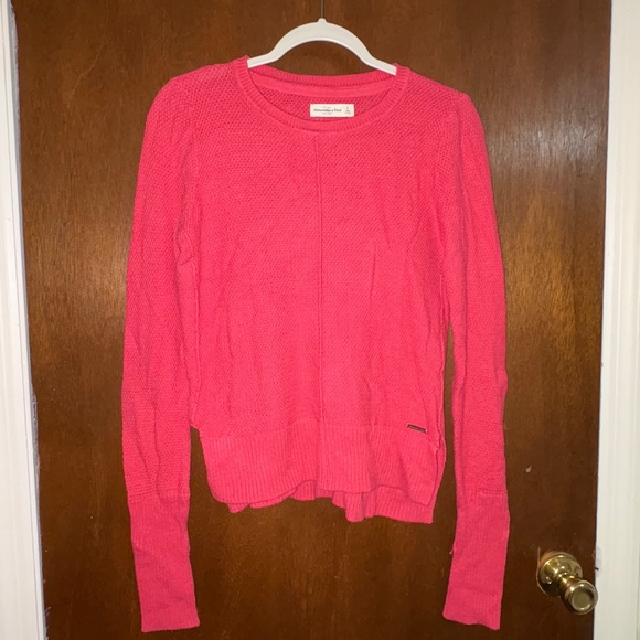 WOMEN'S SMALL PINK (FUSCHIA) SWEATER - Picture 1 of 6